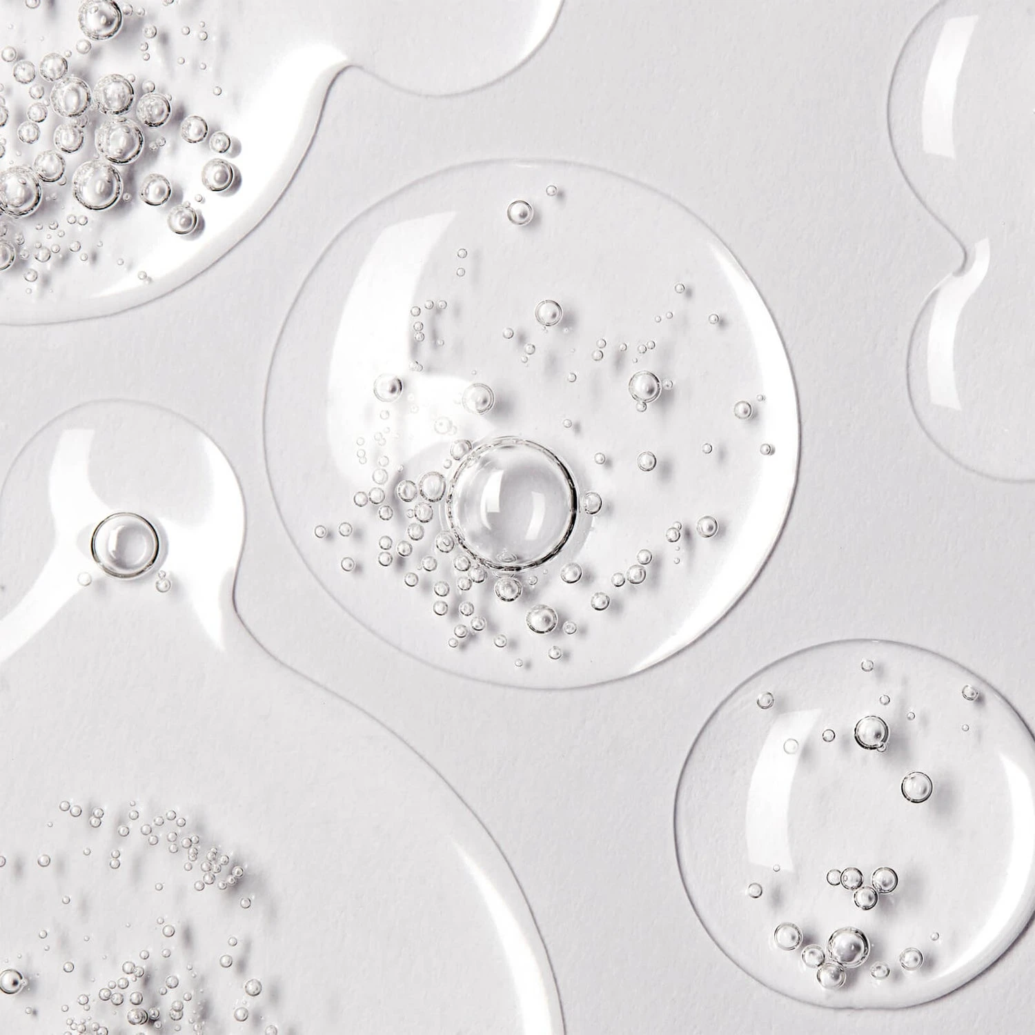 Elemis Dynamic Resurfacing Skin Smoothing Essence 2 Elemis Dynamic Resurfacing Skin Smoothing Essence - Image 2