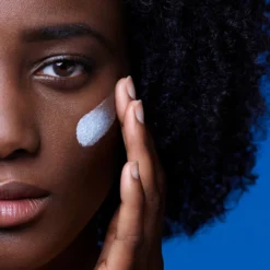 La Roche-Posay Anthelios UVMune 400 Invisible Fluid SPF50+ Sun Cream 50ml -Maison Margiela 13494906 1215004031724070